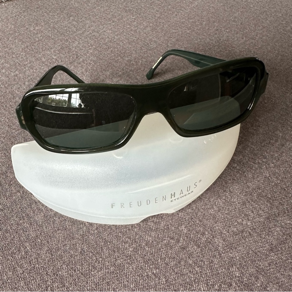 VINTAGE German COOL Freudenhaus Women’s Sunglasses Style: Hansen Color: Forest